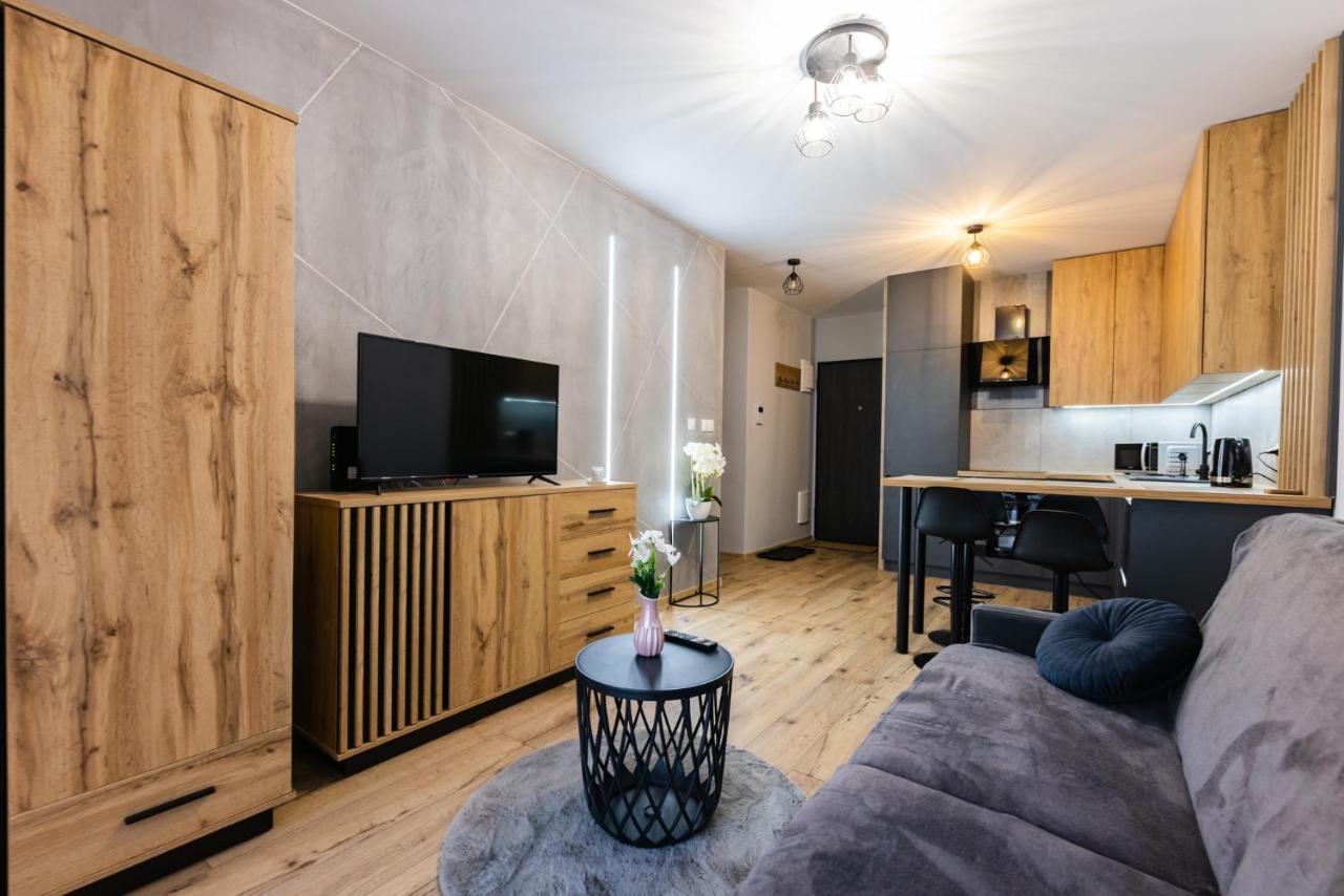 Hello Apartment *